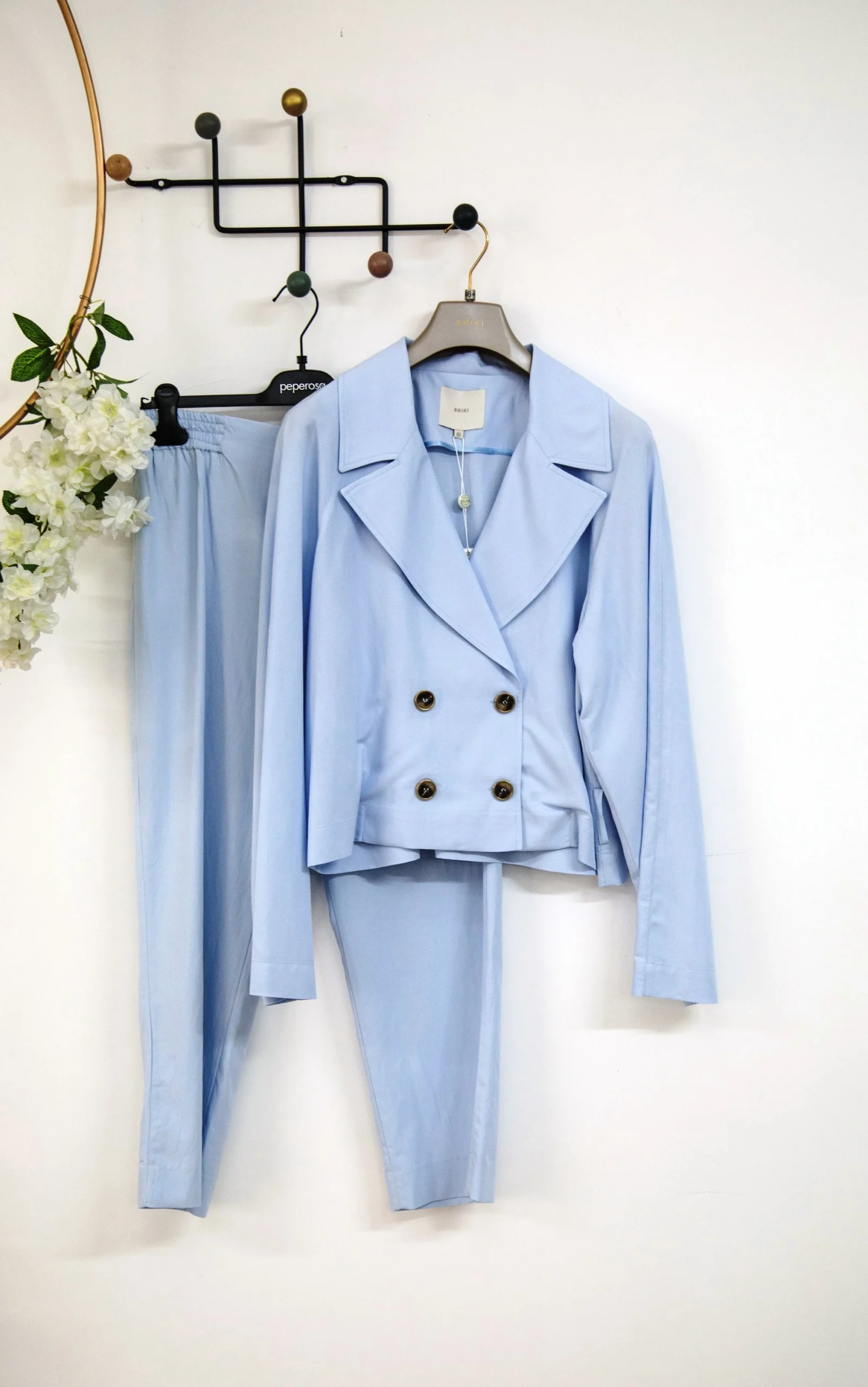 TAILLEUR GIACCA E PANTALONE SHIKI AZZURRO