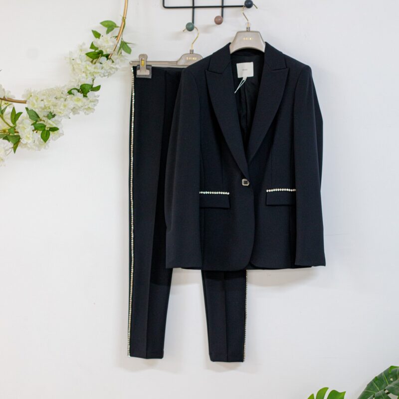 Tailleur Shiki nero